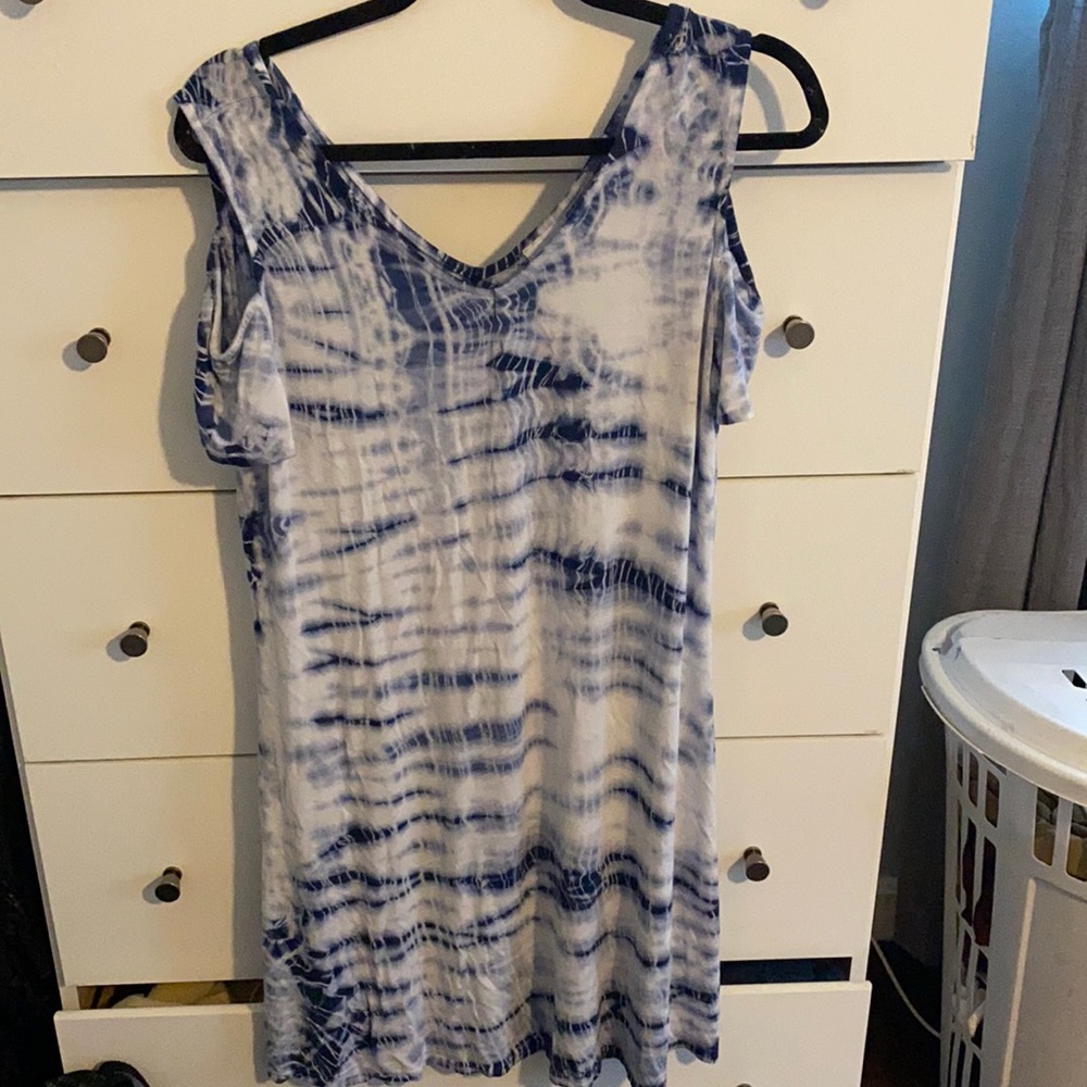 Cold shoulder casual tie dye dress